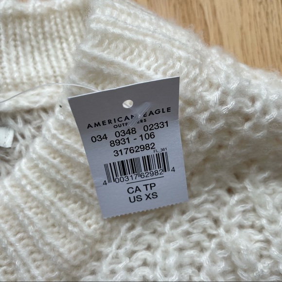 NWT AEO Oversized Slouchy Sweater OFF  WHITE - XS - Picture 7 of 11